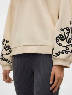 Bluza w kolorze beżowym