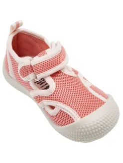 Buty kąpielowe w kolorze jasnoróżowym