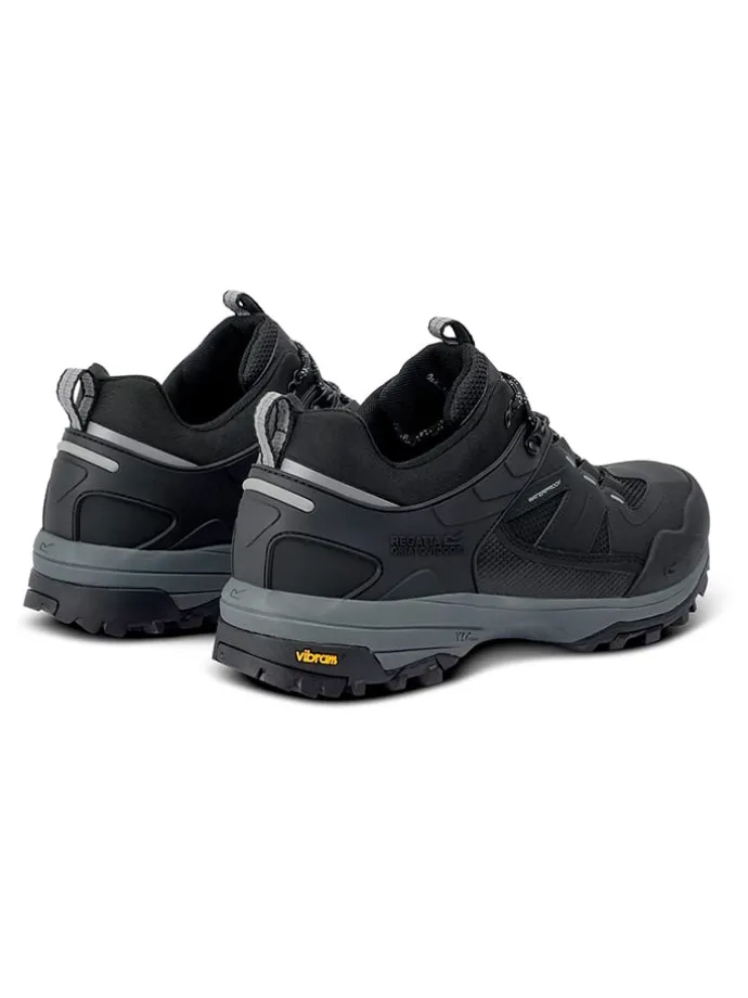 Buty trekkingowe "Regen" w kolorze czarnym