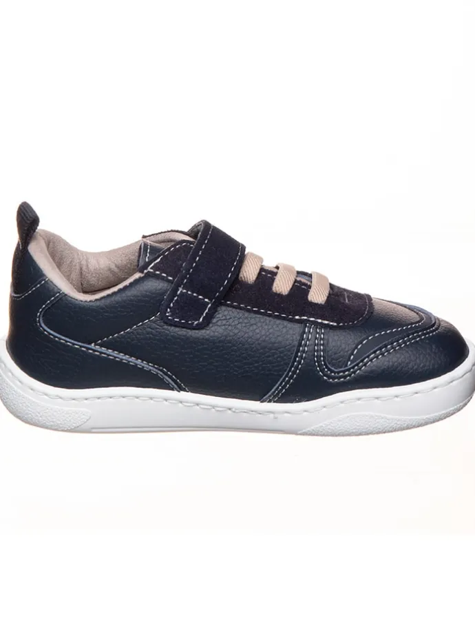 Buty w kolorze granatowym do chodzenia na boso