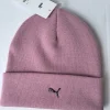 Czapka beanie w kolorze jasnoróżowym