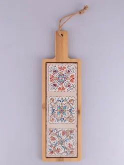 Deska w kolorze jasnobrązowym ze wzorem do krojenia - 12,5 x 41,5 x 1,2 cm