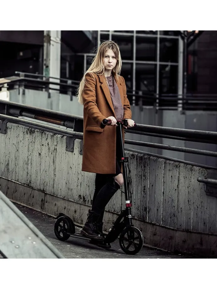 Hulajnoga "BigWheel Style 230" w kolorze czarnym - 10+