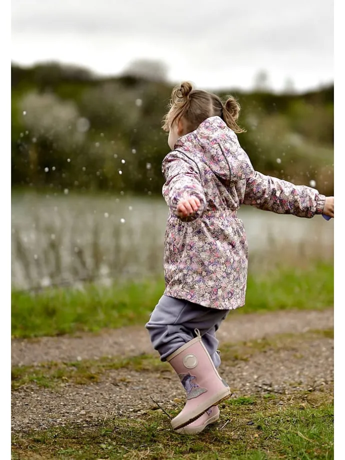 Kurtka przejściowa w kolorze beżowym