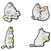 Piny 3D (4 szt.) "Moomin" w kolorze biało-żółtym - dł. 2 cm