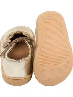 Skórzane buty w kolorze złotym do chodzenia na boso