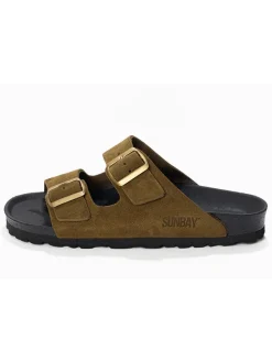 Skórzane klapki "Trefle" w kolorze khaki