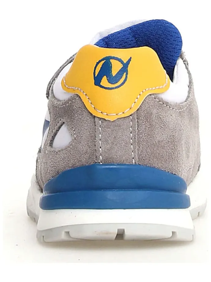 Skórzane sneakersy "Daudi" w kolorze szarym