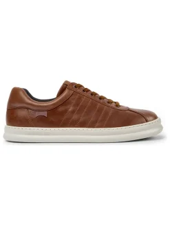 Skórzane sneakersy w kolorze jasnobrązowym
