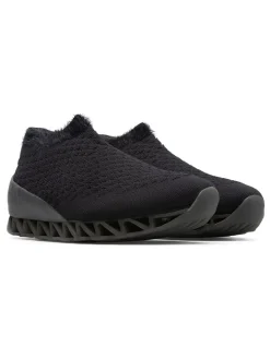 Slippersy w kolorze czarnym