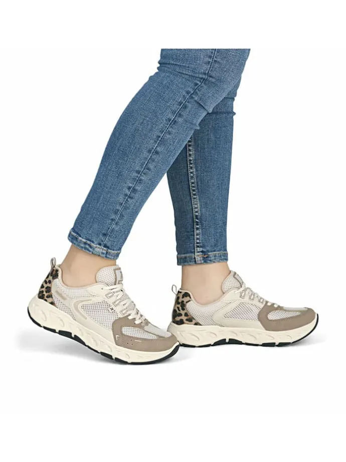 Sneakersy w kolorze beżowym