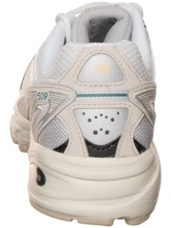 Sneakersy