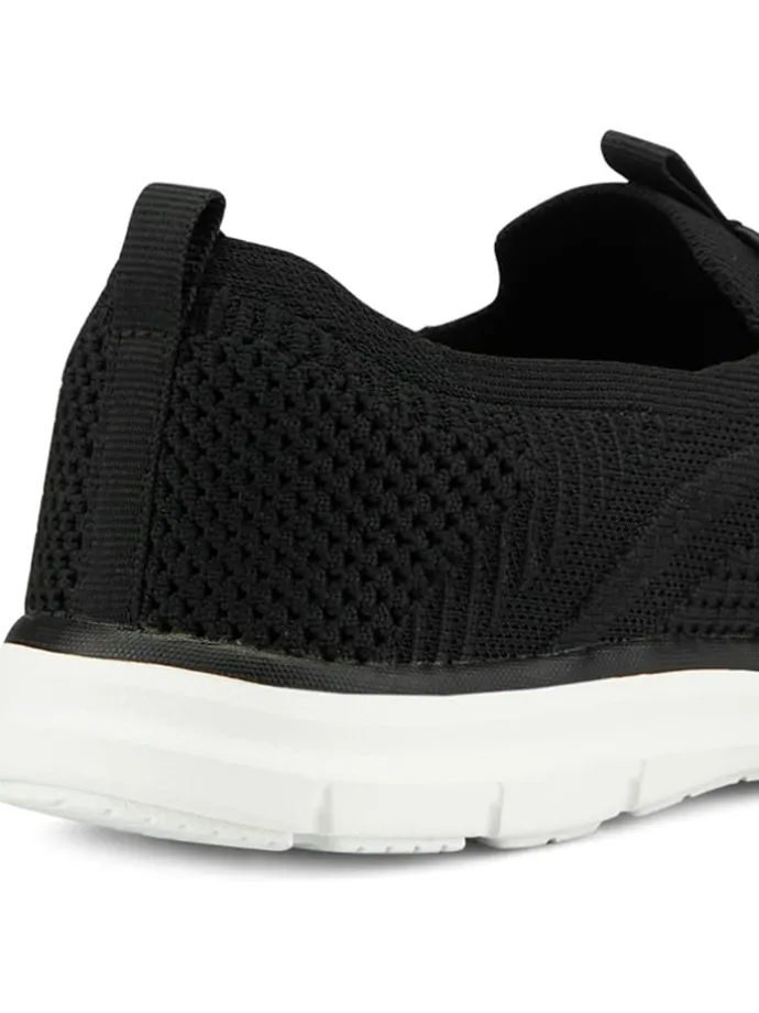 Sneakersy w kolorze czarnym