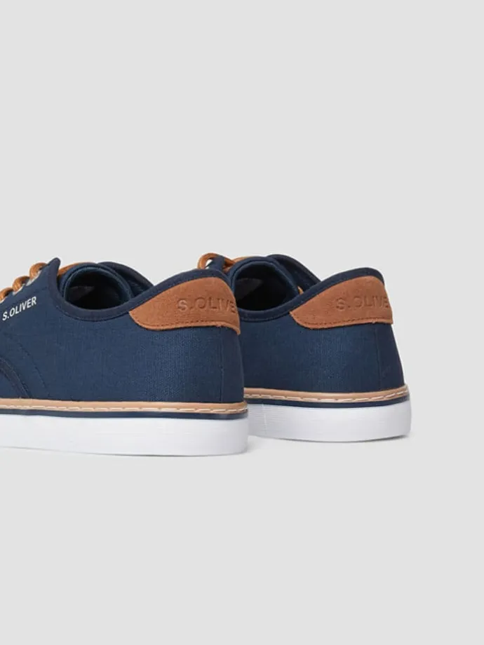 Sneakersy w kolorze granatowym