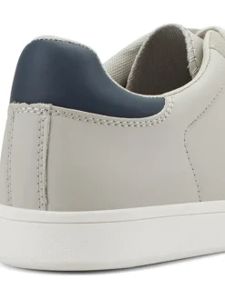 Sneakersy w kolorze szarobrązowym