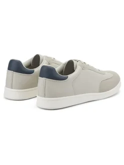 Sneakersy w kolorze szarobrązowym