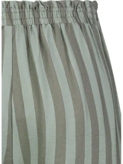 Szorty w kolorze khaki